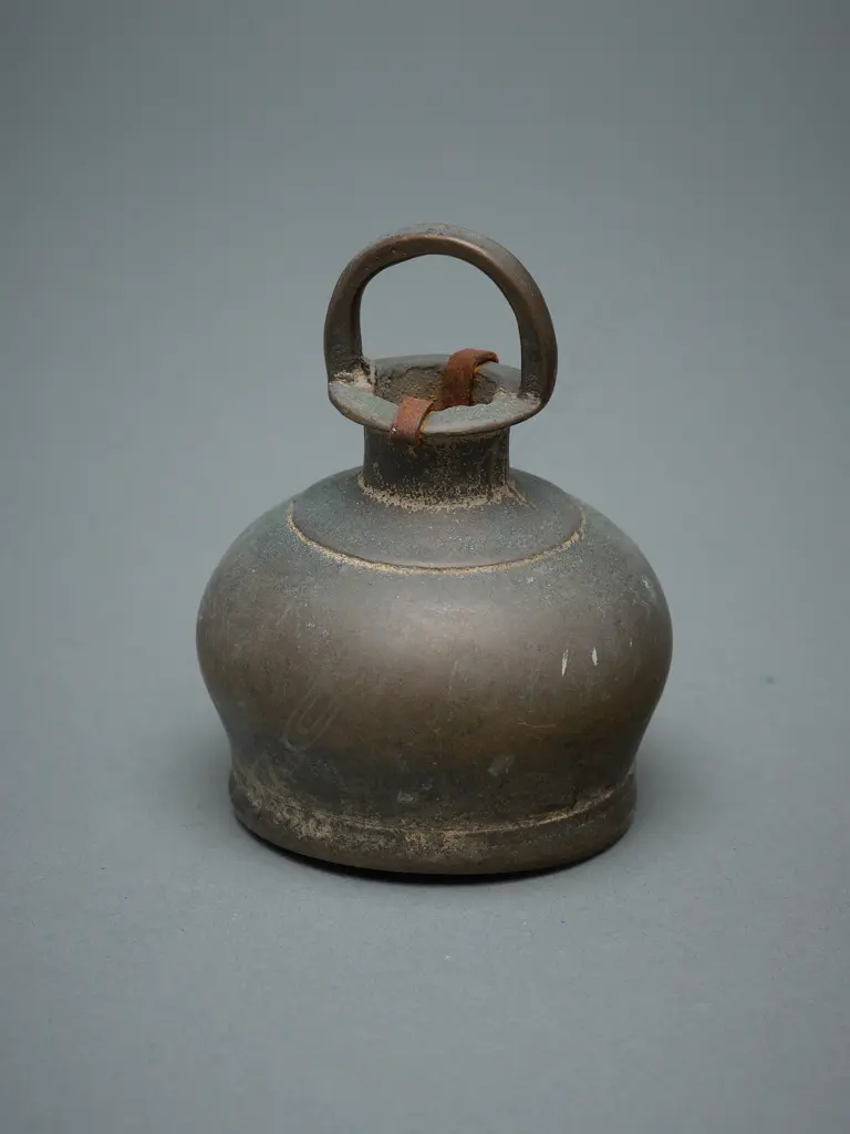 #Afghanistan bronze/iron bell Image 1++